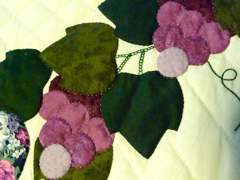 Country Grapes Amish Quilt - Country Grape Detail
