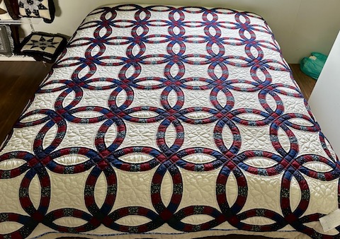 Amish quilt Double Wedding Ring Quilt