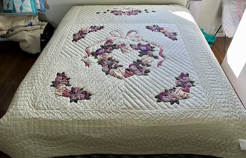 Amish quilts for sale Country Roses
