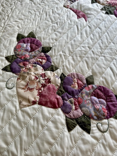 Country Roses Amish quilt for sale