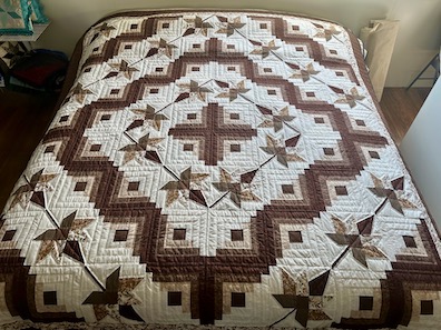 Handmade Log Cabin Amish Quilt for sale