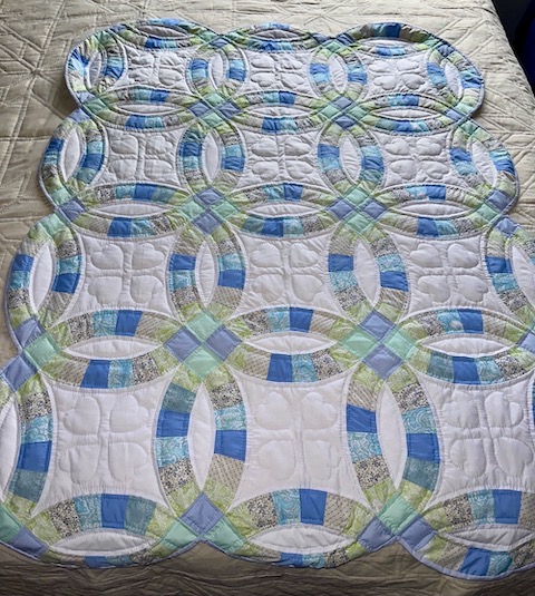 Handmade Double Wedding Ring Amish Baby Quilt for sale