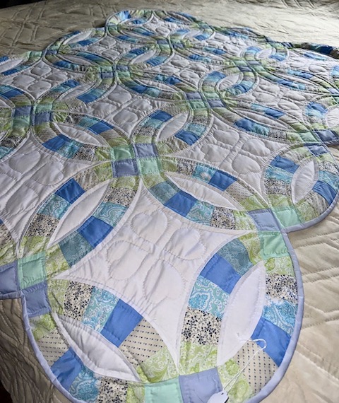 Double Wedding Ring Amish Baby Quilt for sale