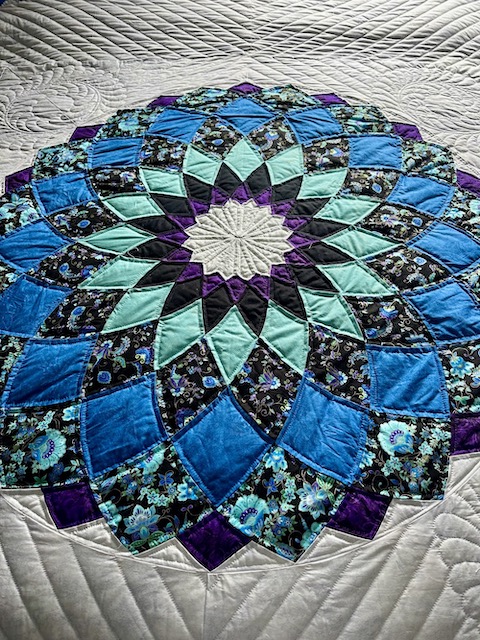 Handmade Amish Quilt for Sale Giant Dahlia Quilt