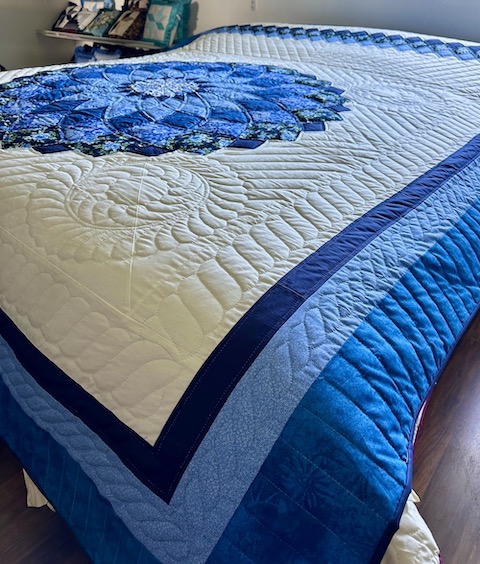 New Amish King Quilt Giant Dahlia