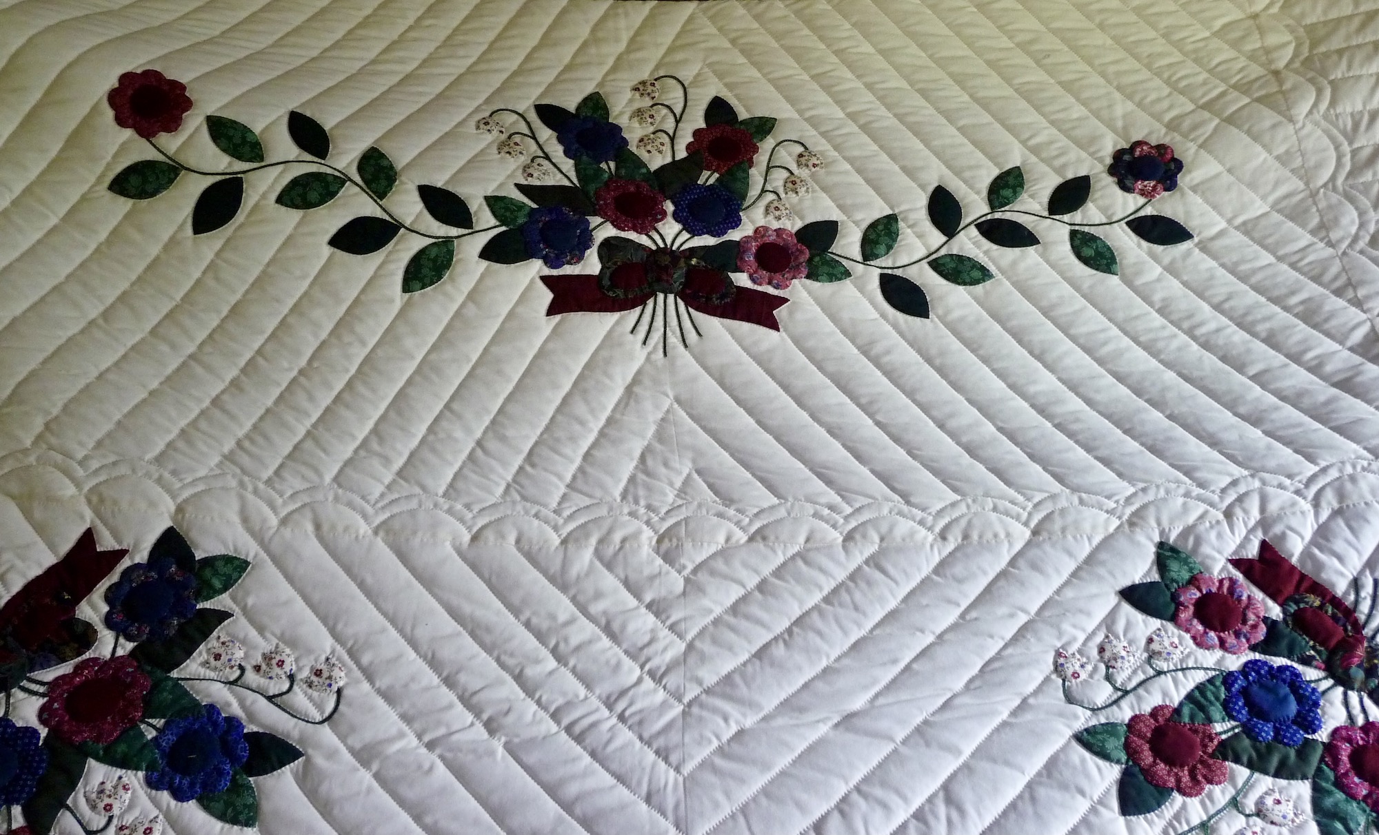 Amish quilt for sale Rose of Sharon