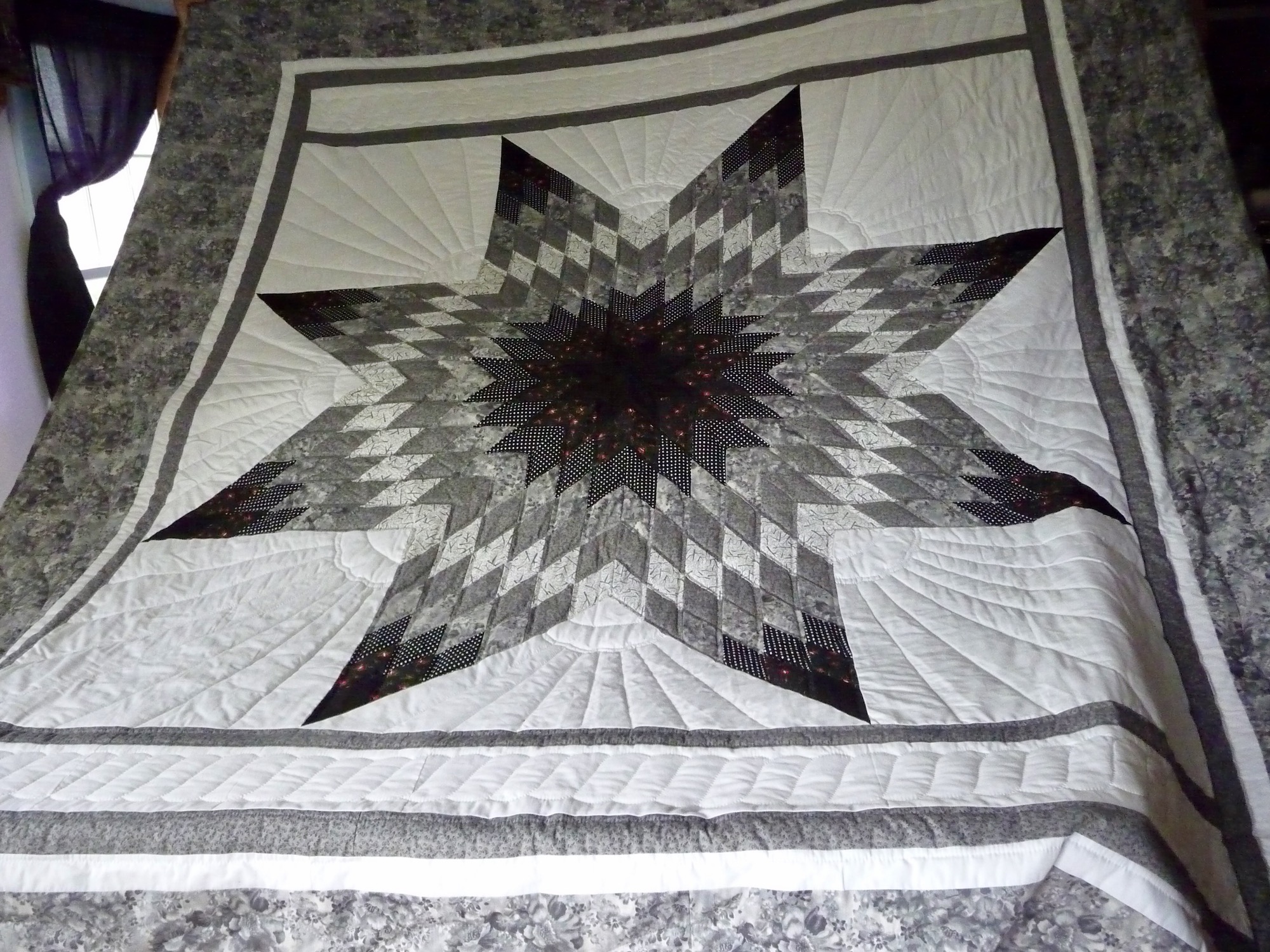 Lone Star Amish Quilt for Sale
