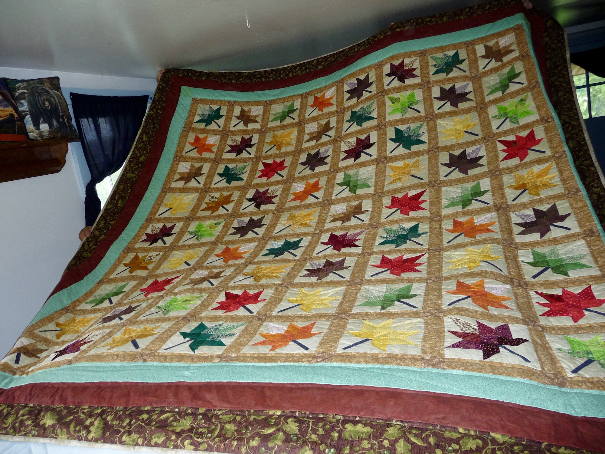 Maple Leaf Amish Quilt Autumn Splendor