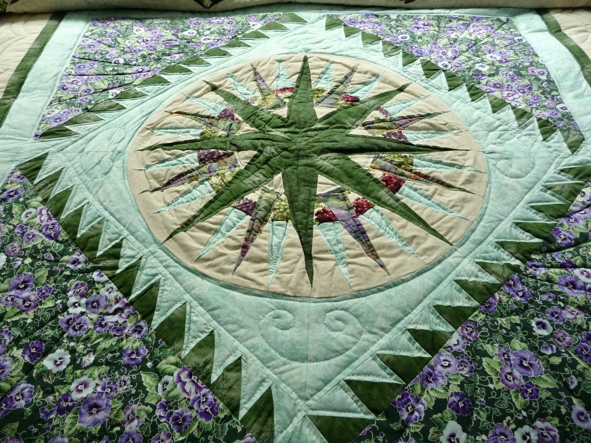 Mariners Compass Amish Quilt for Sale