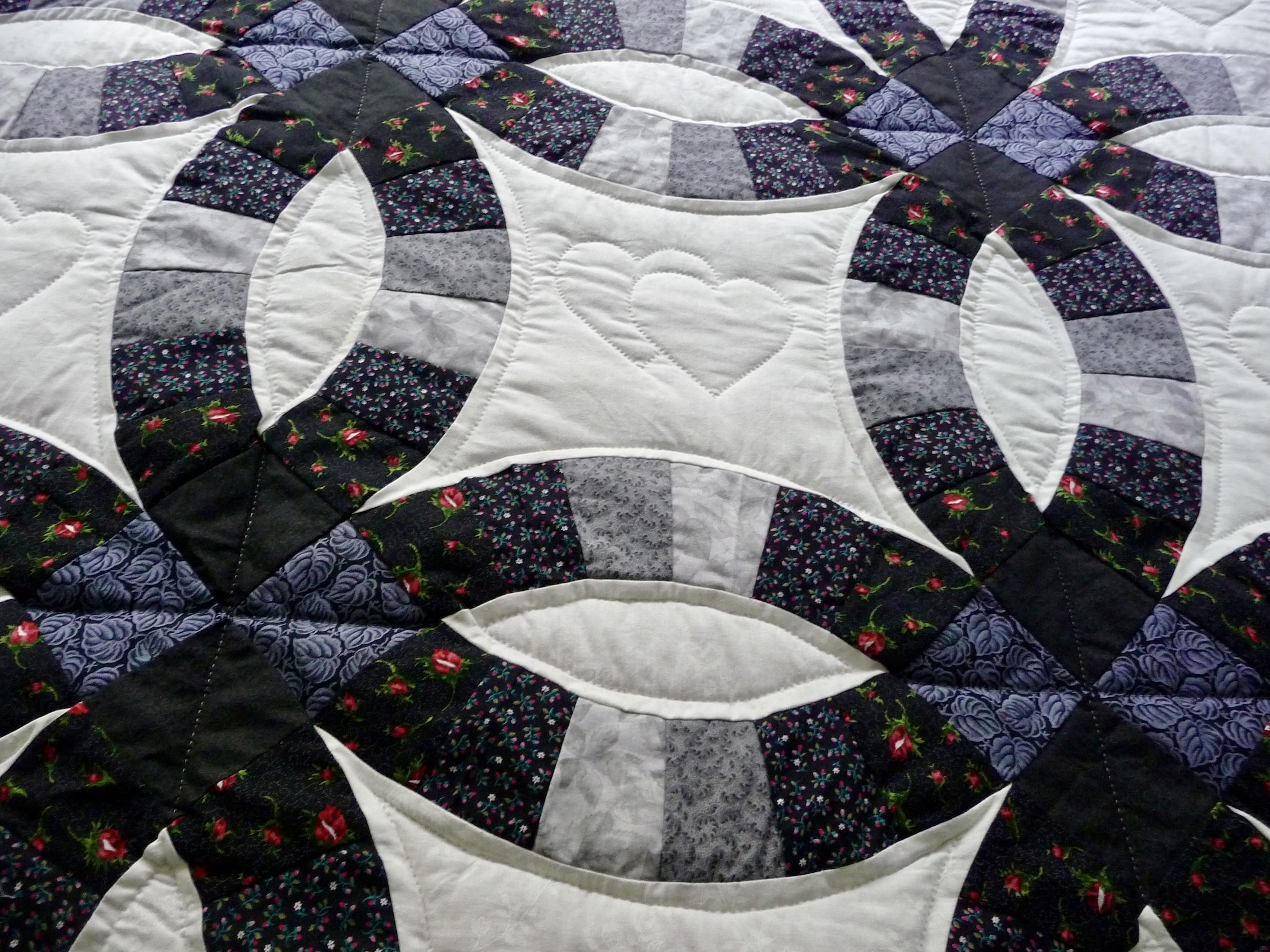 Double Wedding Ring Amish Quilt for sale