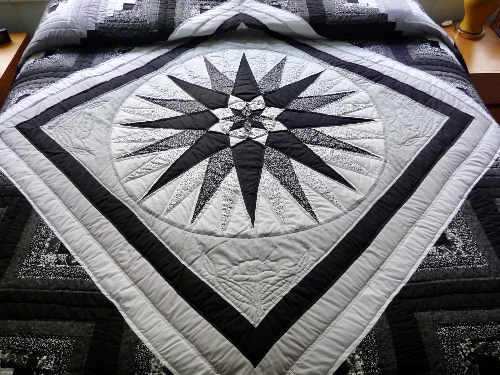 Handmade Mariners Compass Amish Quilt for sale