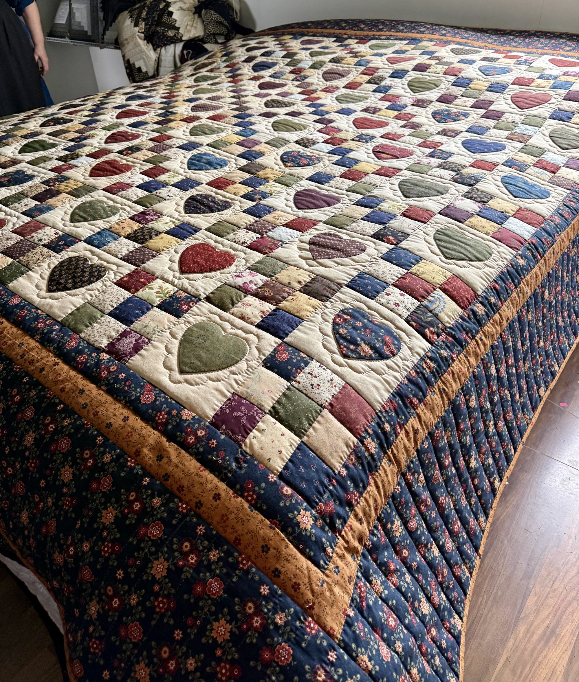 9 Patch Amish quilt pattern