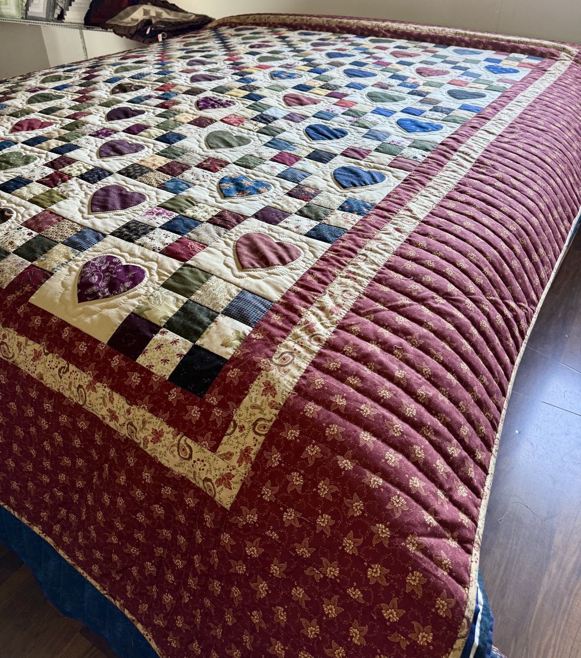 Nine Patch with Hearts Amish quilt for sale