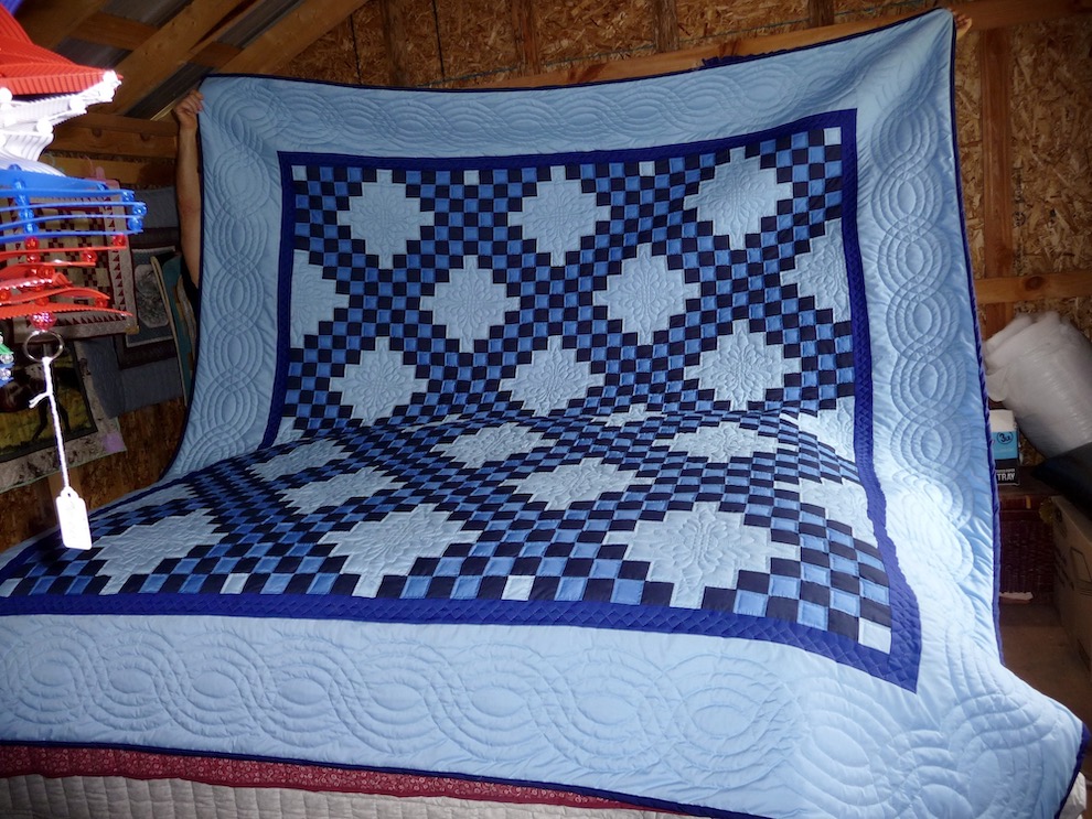Trip Irish Chain Amish Quilts for sale