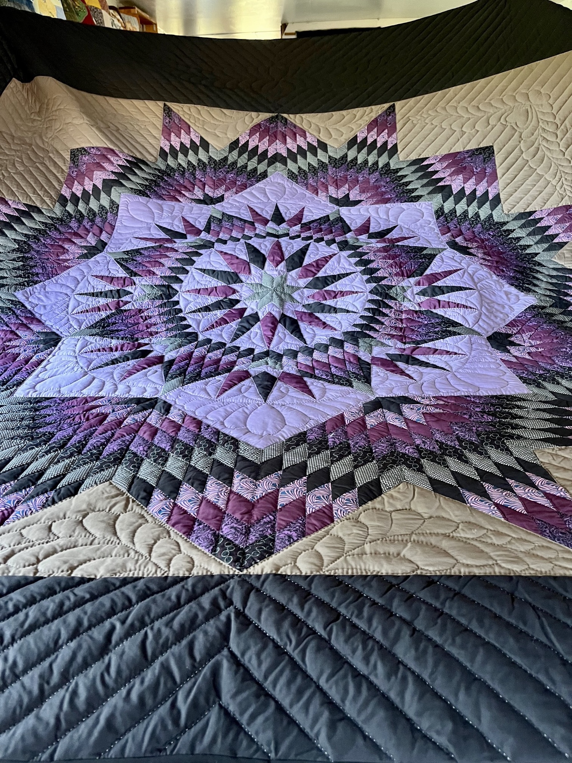 Mariners Star Amish quilt for sale