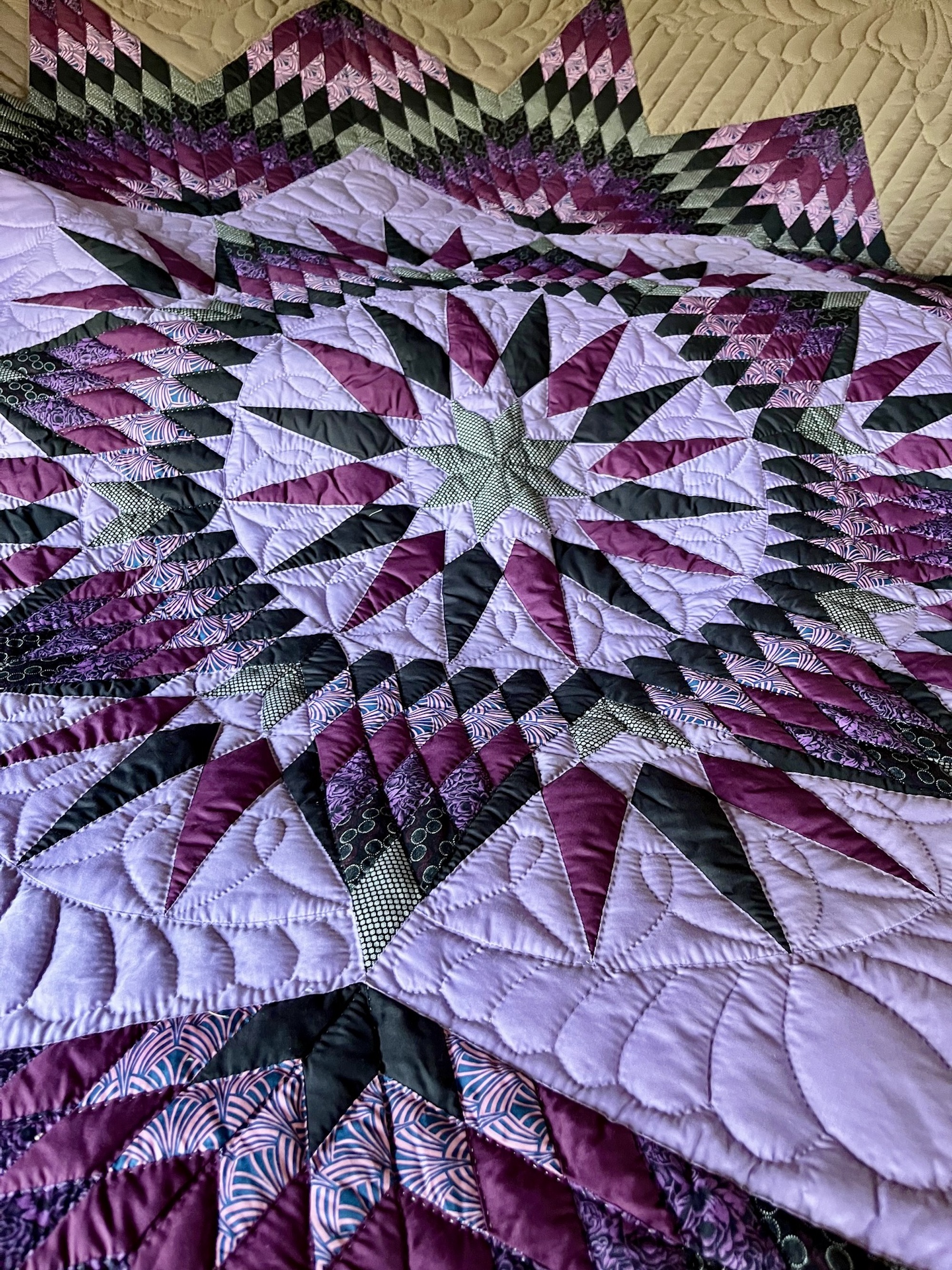 Amish Quilt for sale Mariners Star Pattern