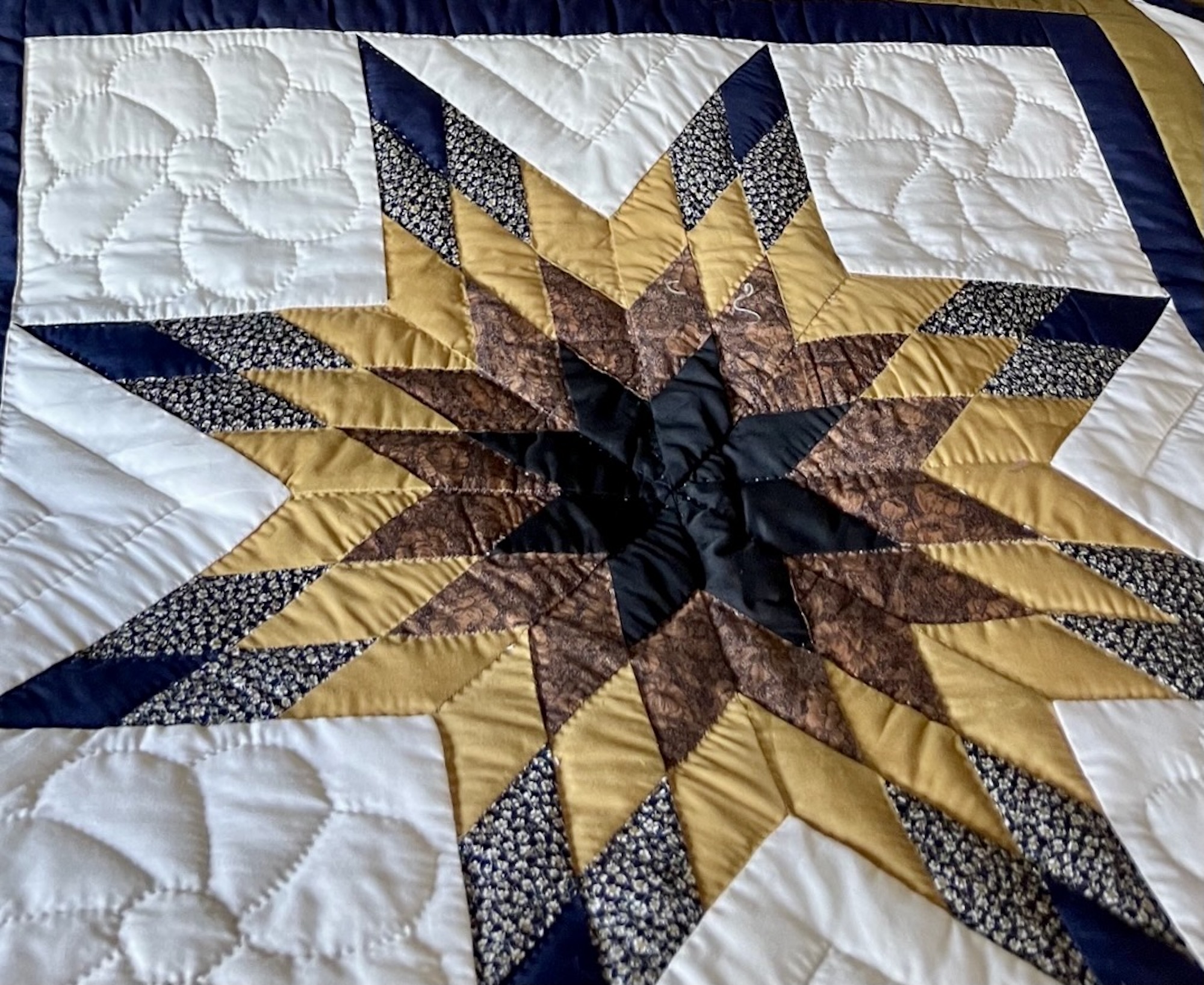 Split Star Amish Quilts for Sale