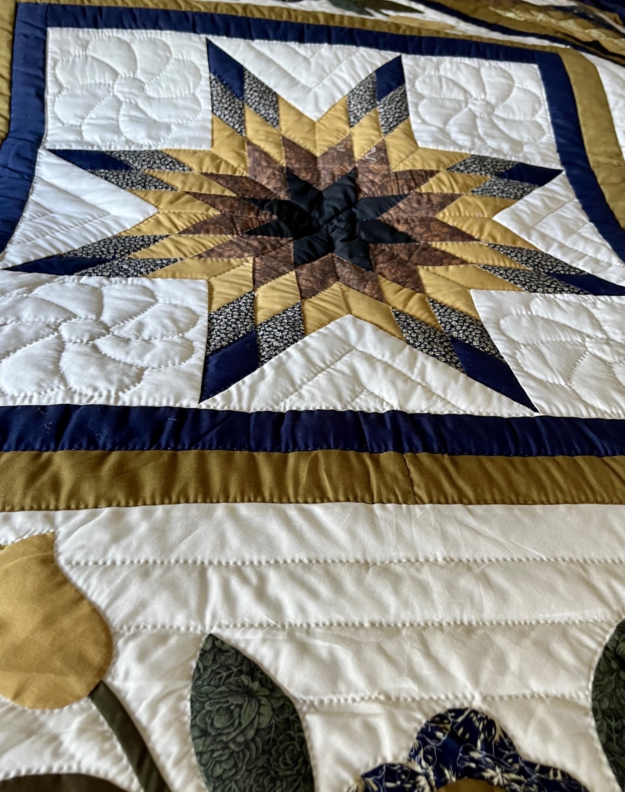 Split Star Amish Quilt for Sale