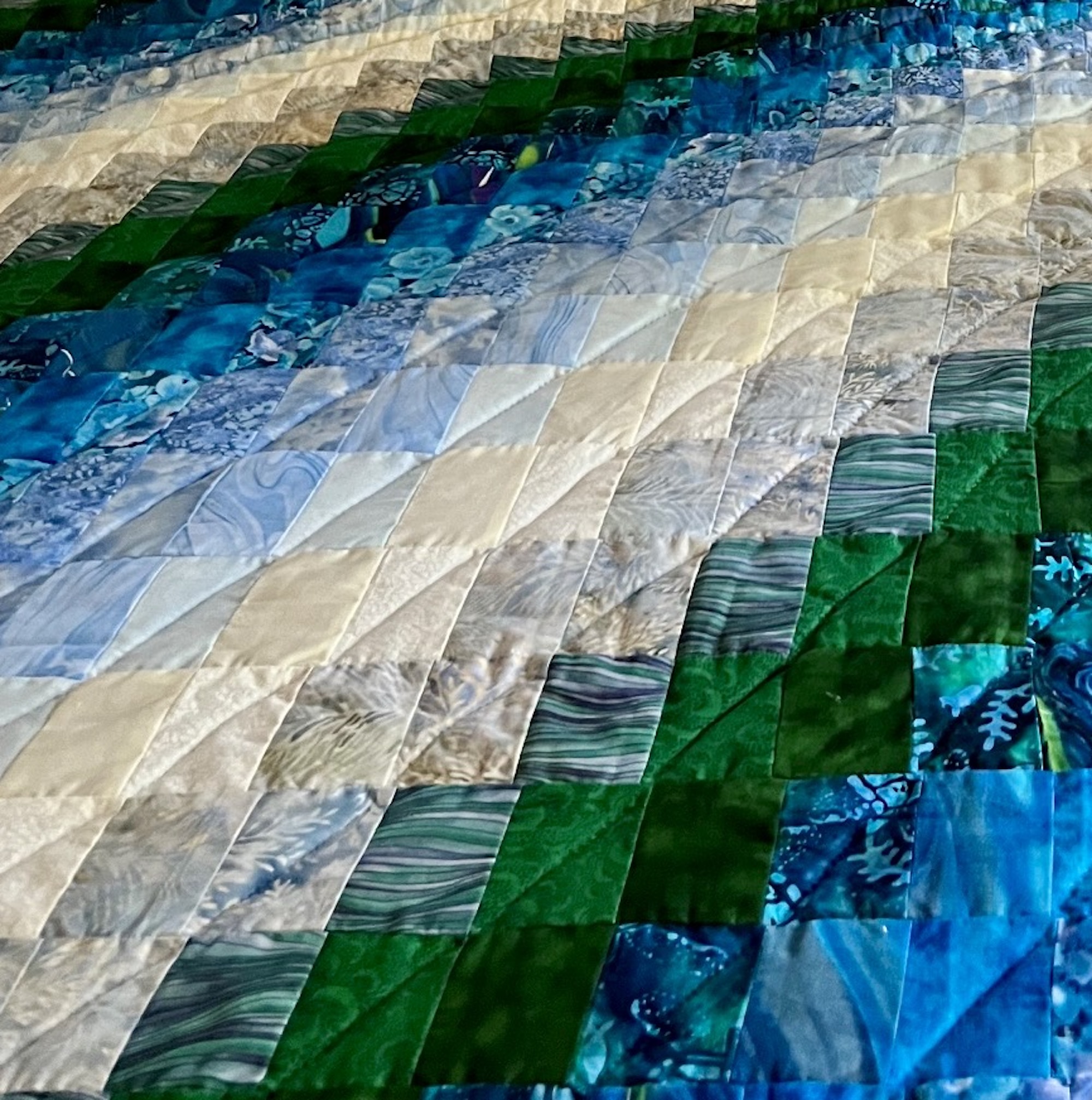 Bargello Wave Amish Quilt for Sale