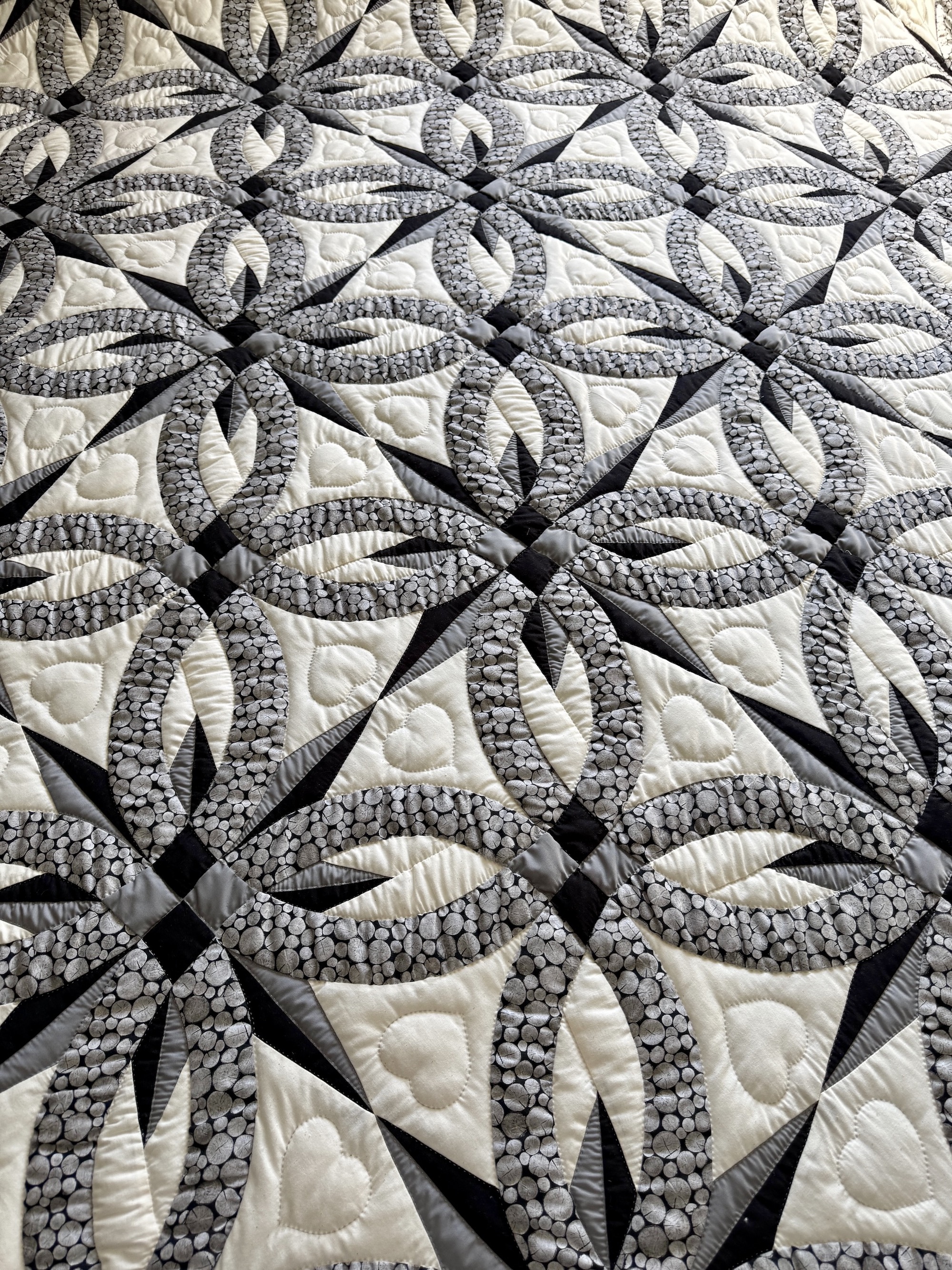 Double Wedding Ring variation Wedding Star Amish quilt for sale