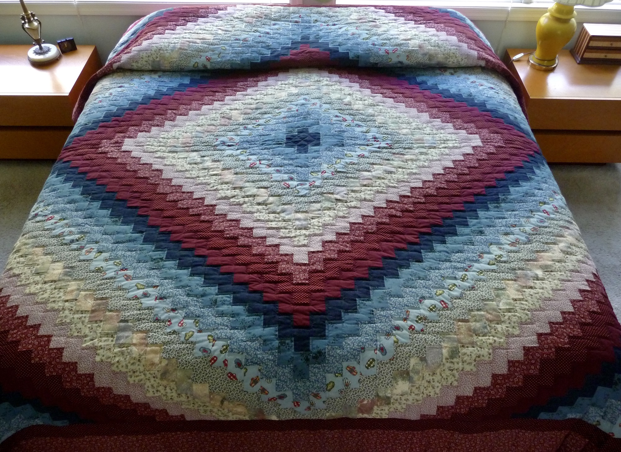 Trip Around the World Amish quilt pattern