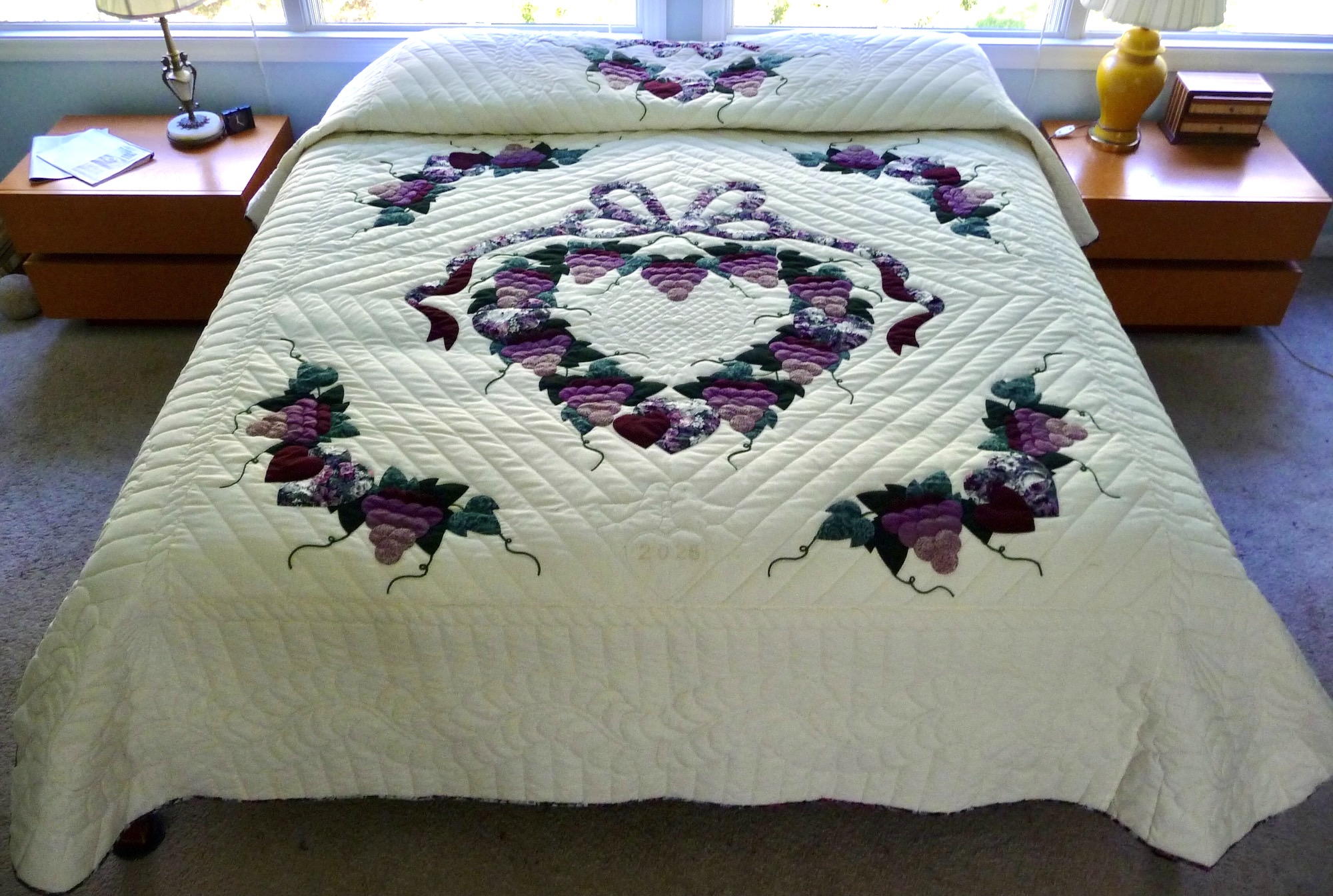 Country Grapes Amish Applique Quilt