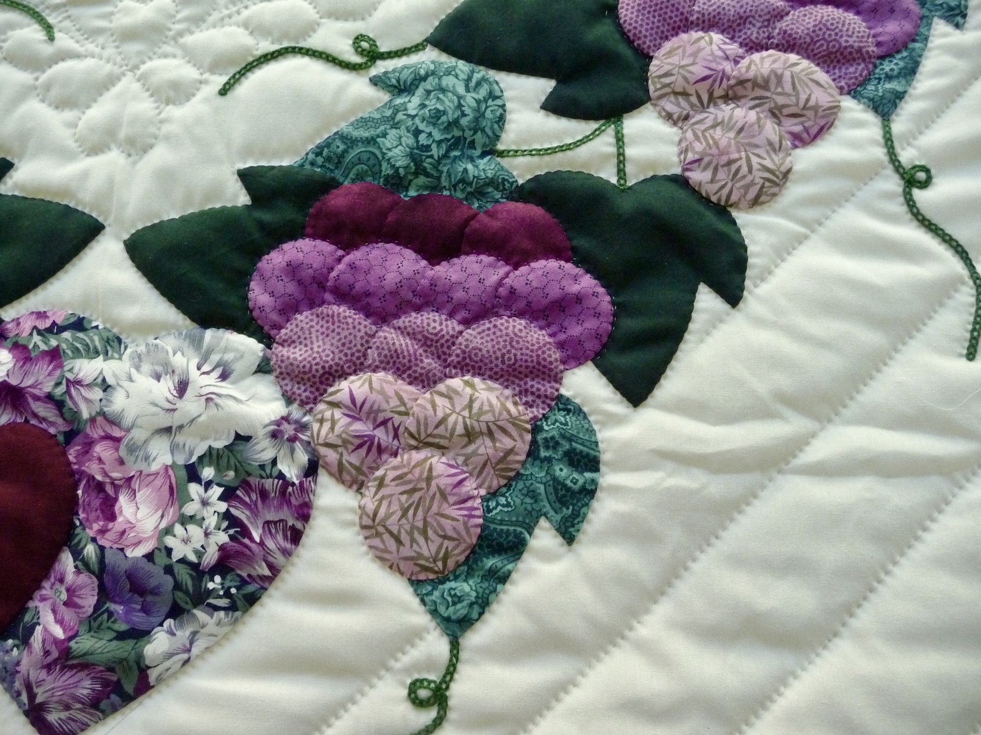 Hand appliqued Amish quilt for sale Country Grapes pattern