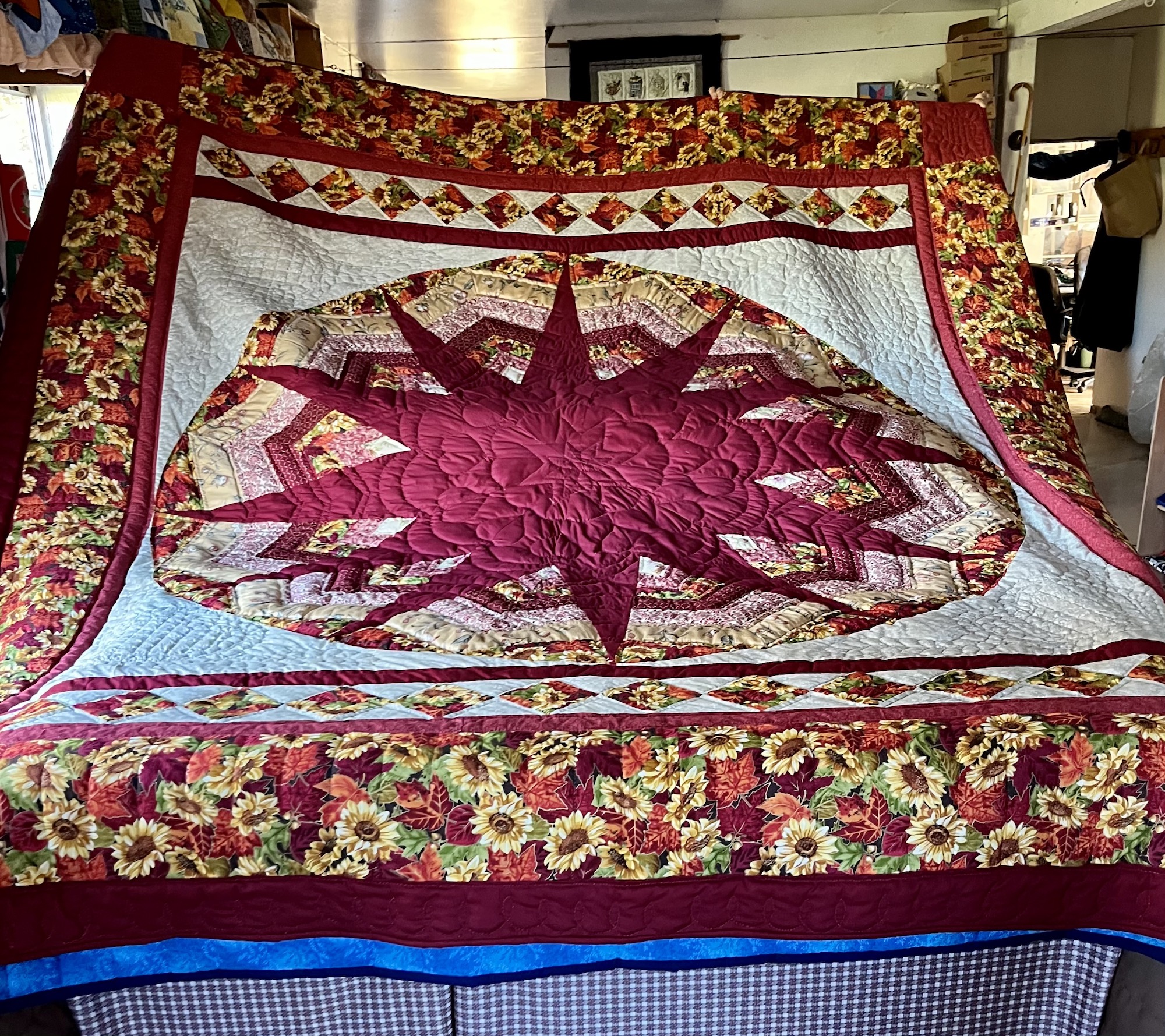 Amish quilts for sale Gliding Star Pattern