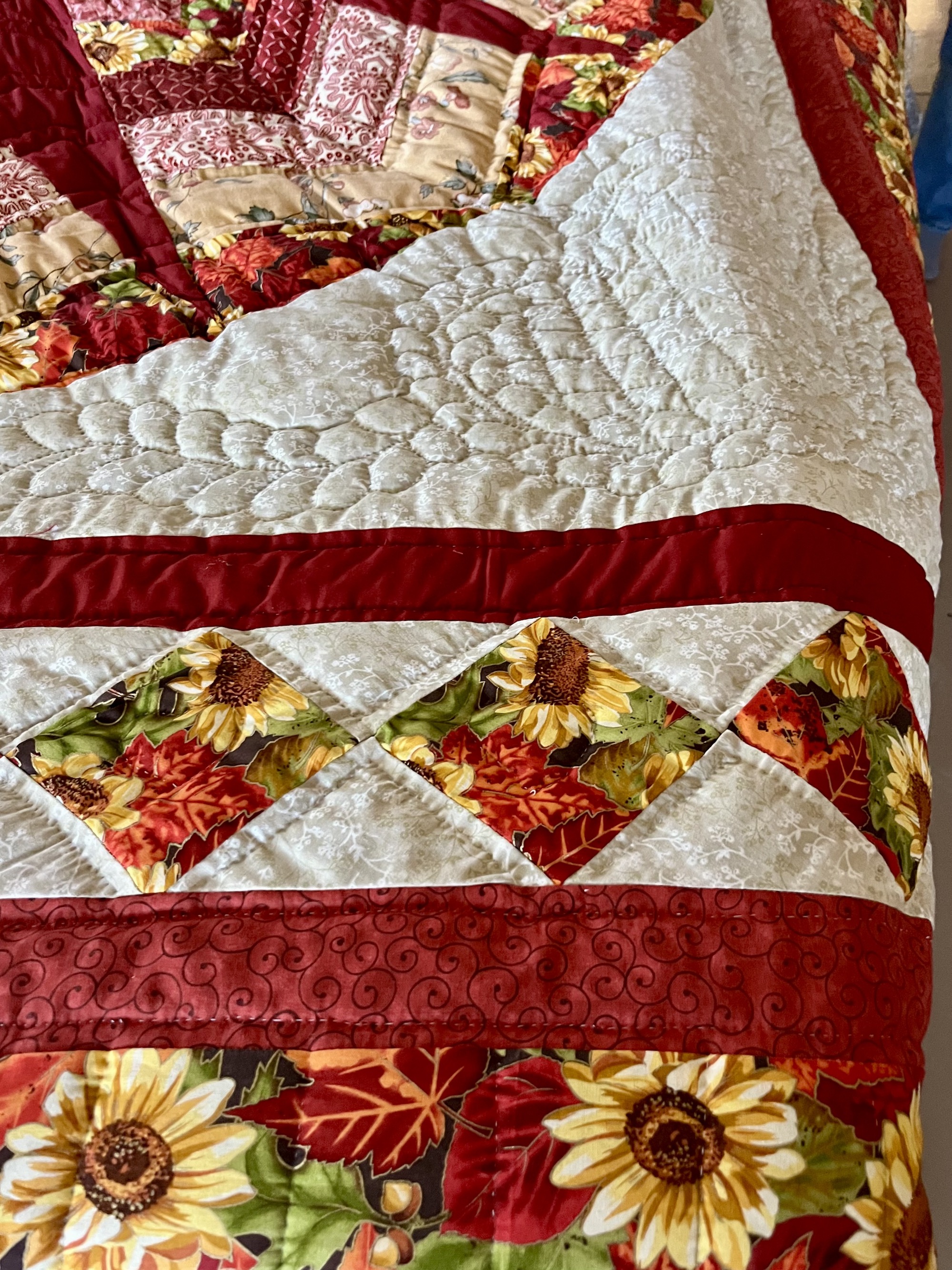 Gliding Star Amish Quilt Pattern