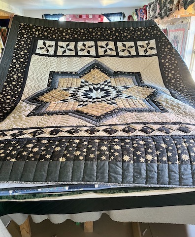 New Hampshire Star Amish quilt pattern