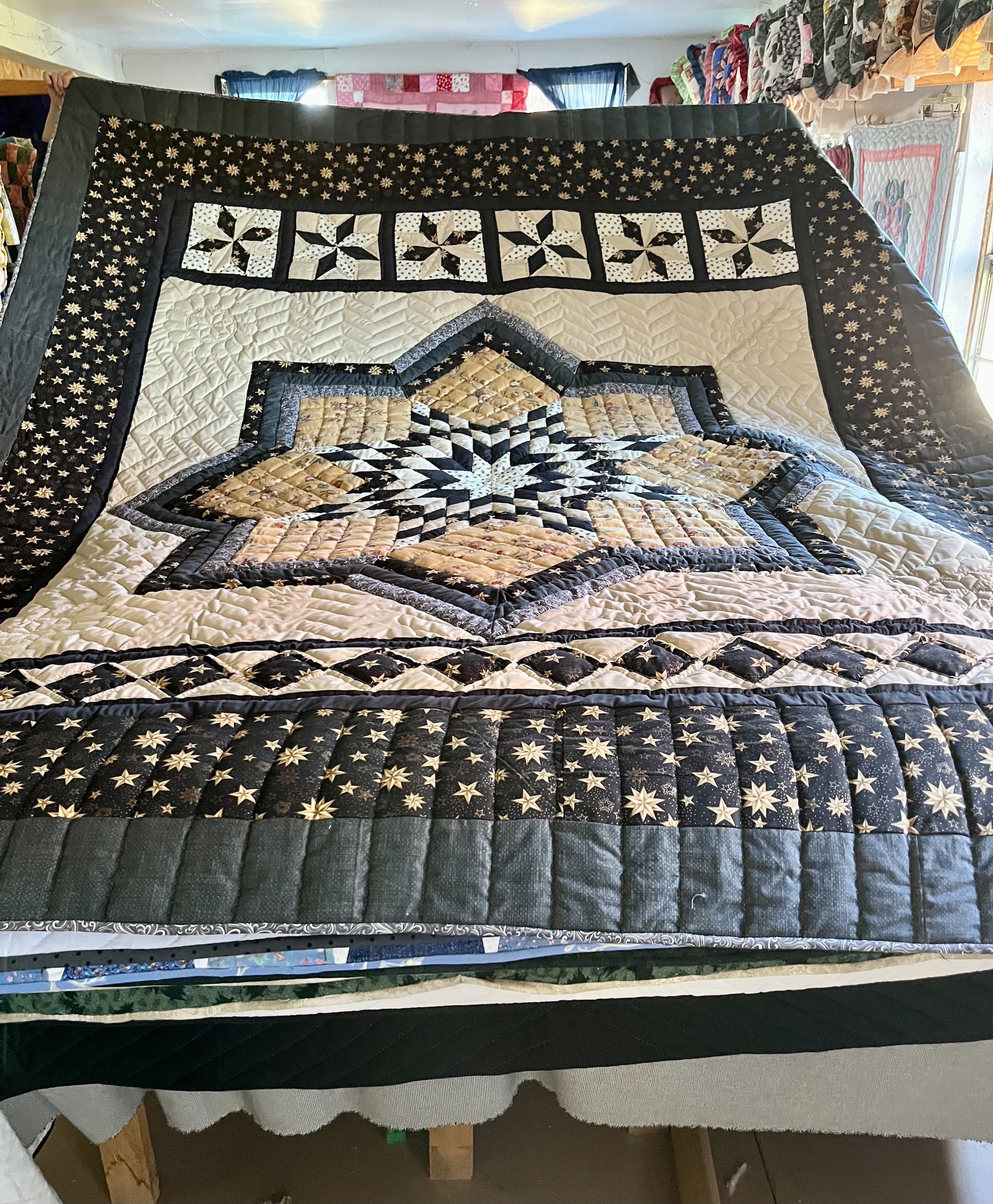 New Hampshire Star Amish quilt for sale