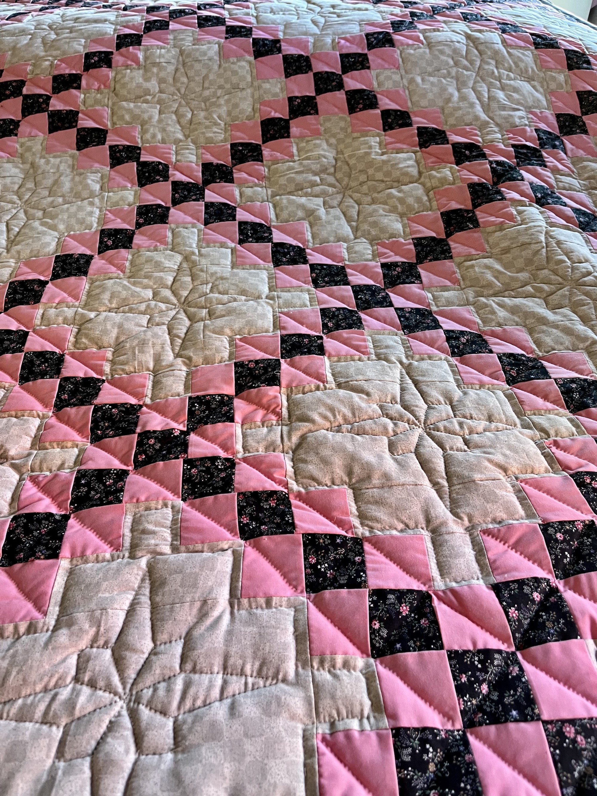 Amish quilt for sale Irish Chain