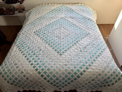 Cathedral Windows Amish Quilt for Sale