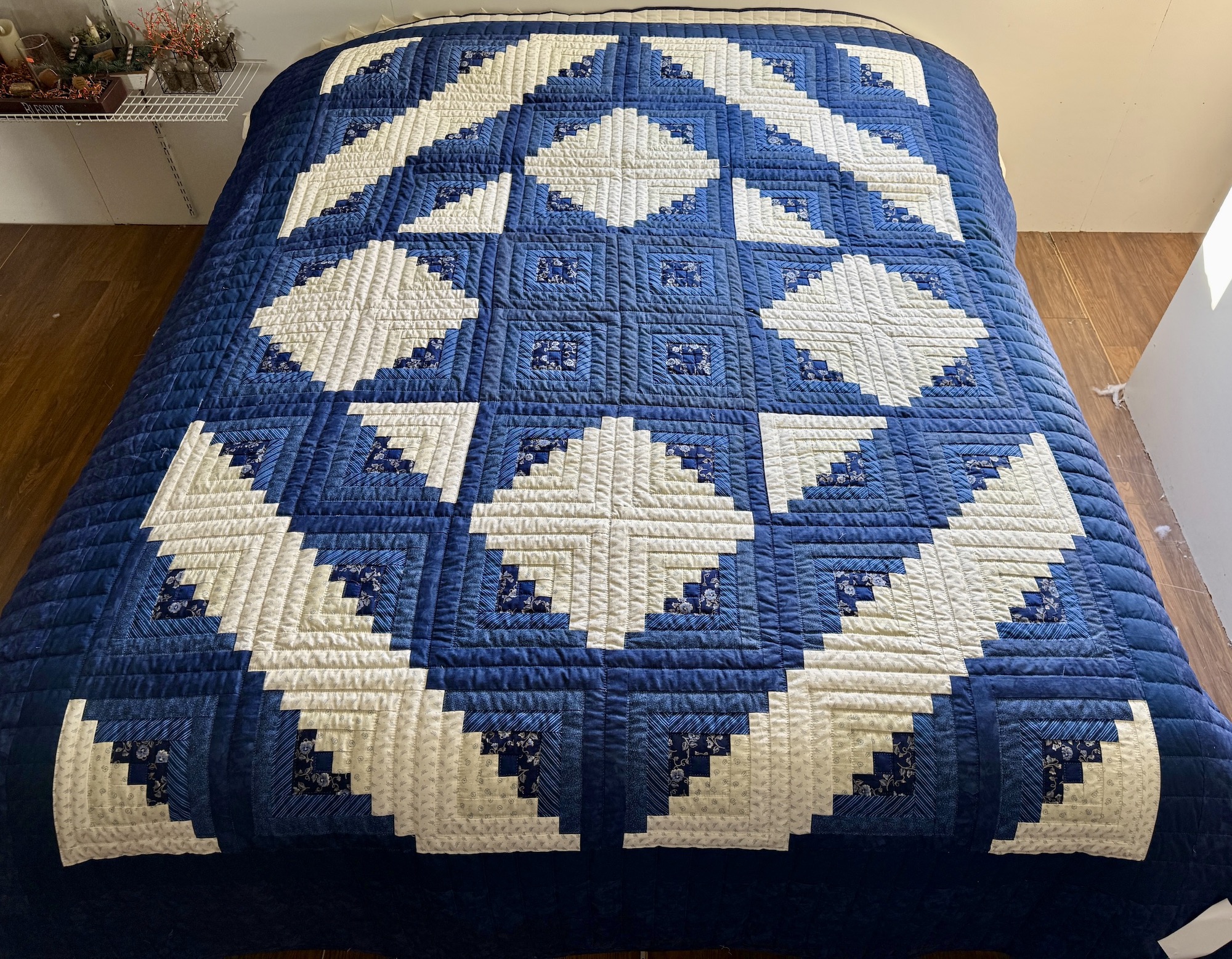 Star Log Cabin Amish Quilt for Sale