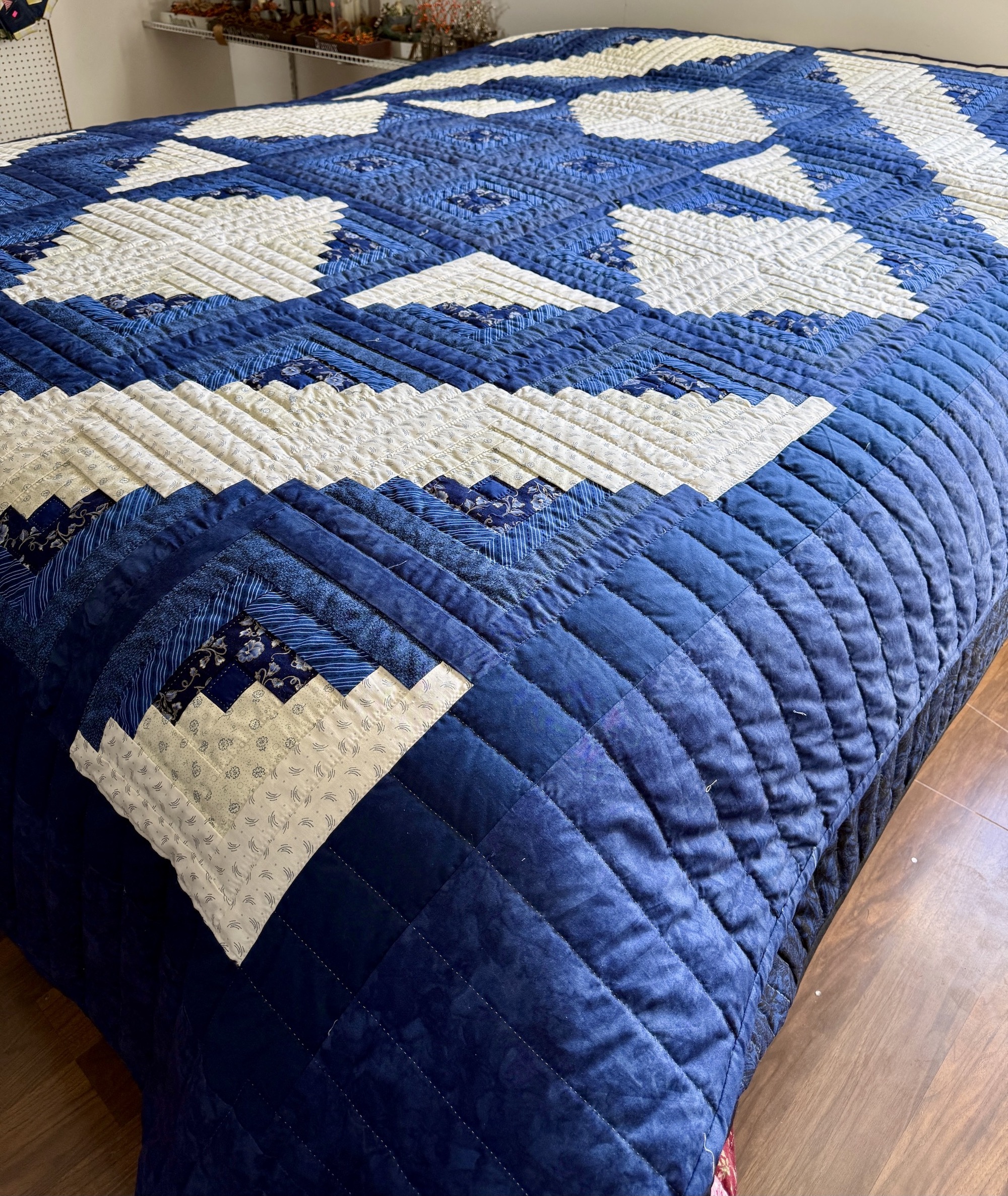 Star Log Cabin Amish Quilt