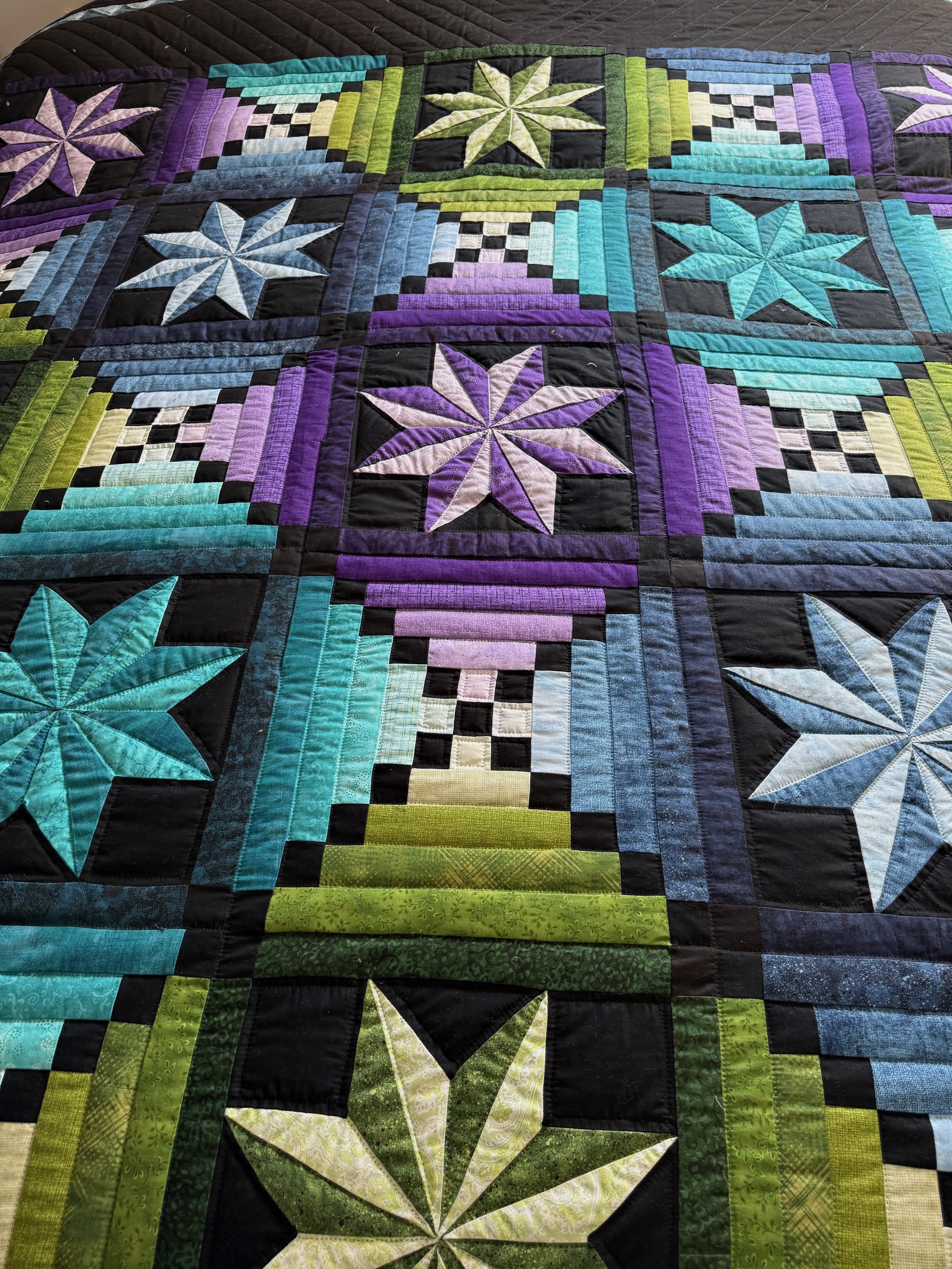 Moonglow Amish quilts