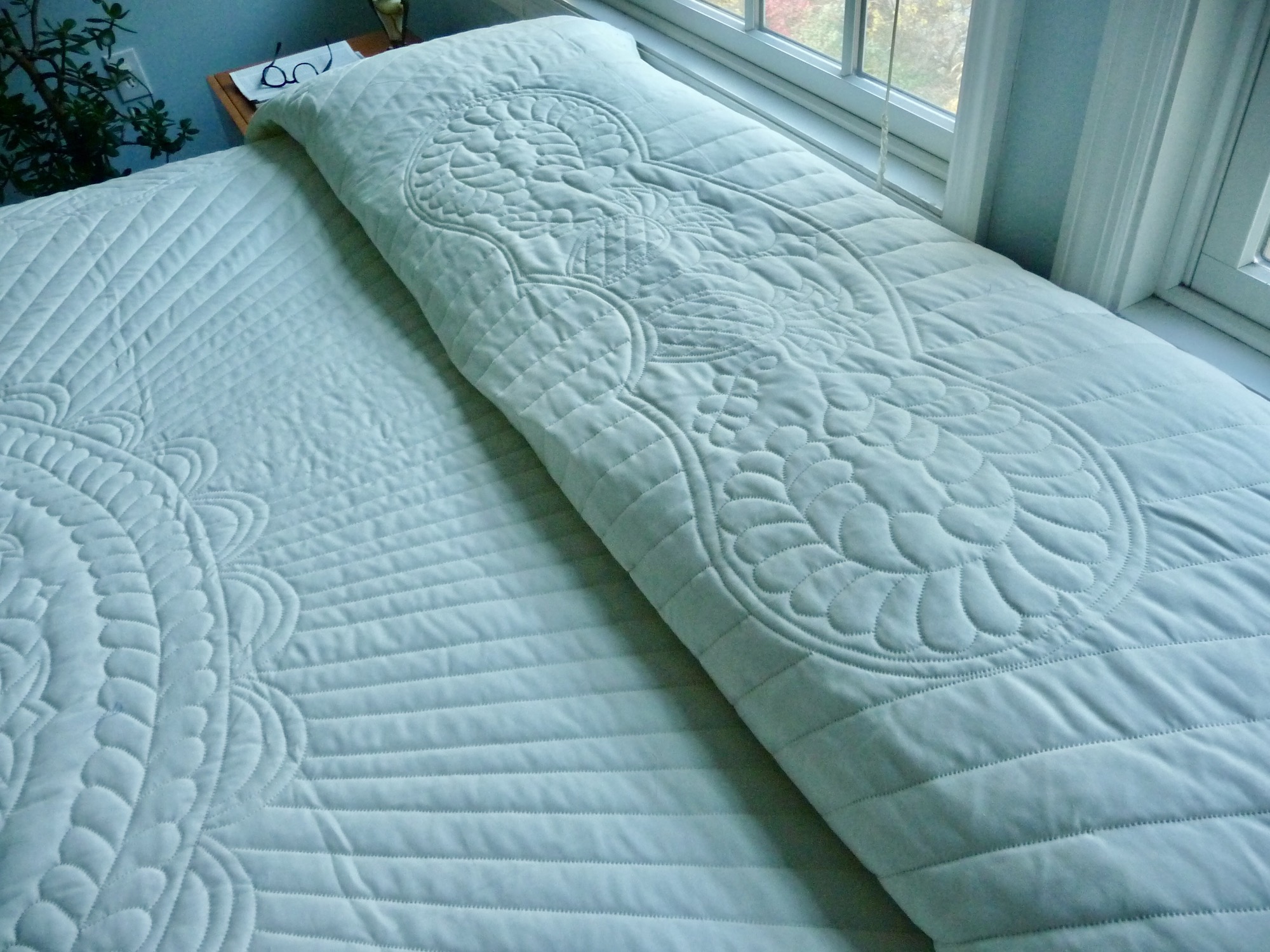 Wholecloth Pineapple Amish Quilt Pattern