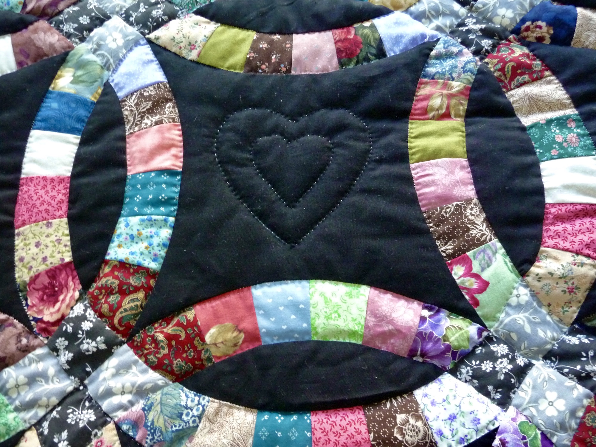 Double Wedding Ring Amish quilts