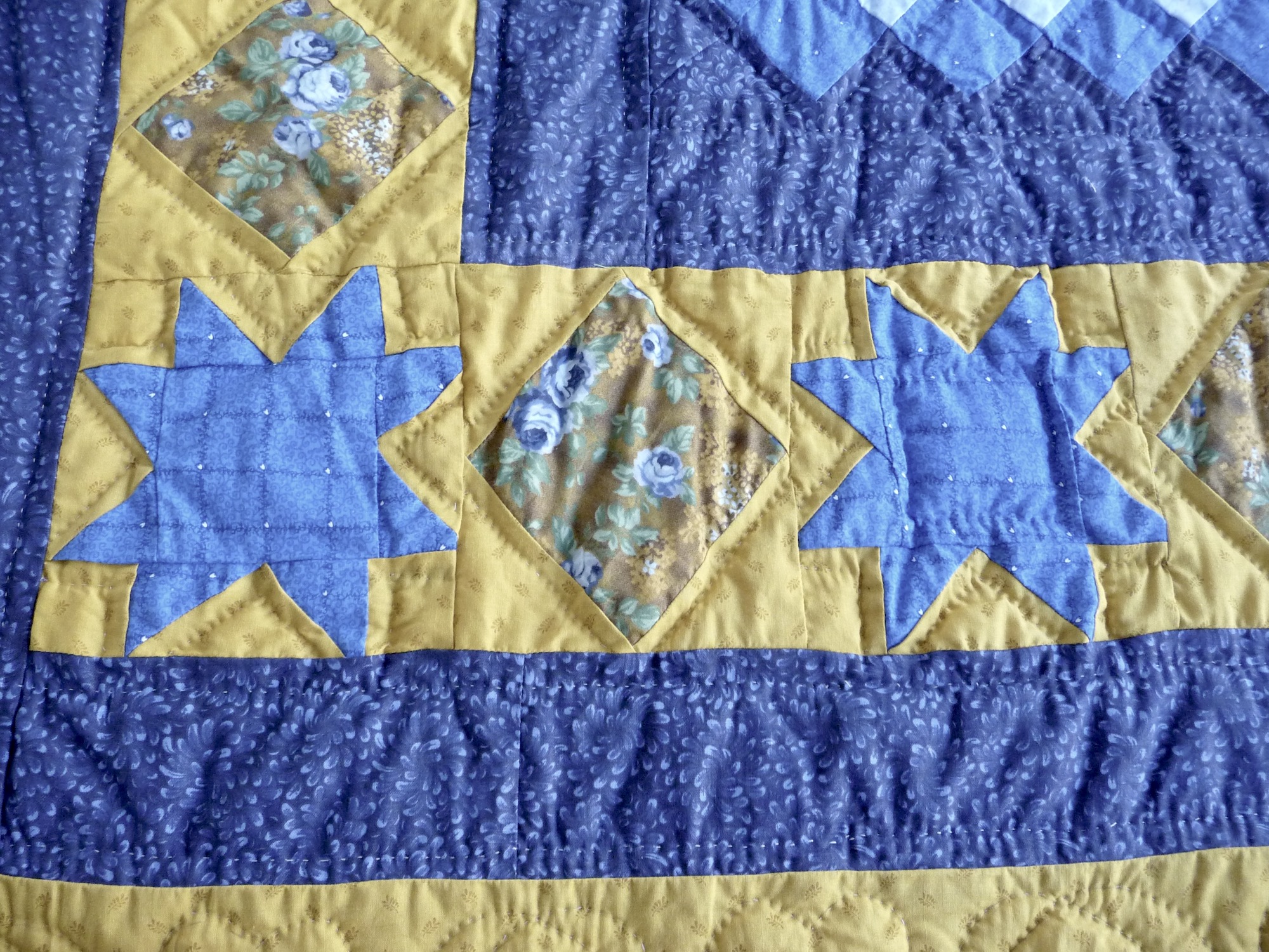Handmade Amish Sampler Quilt