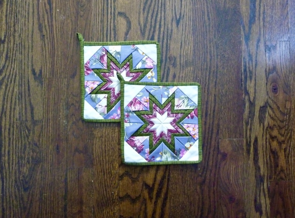 Amish Folded Star Pot Holder