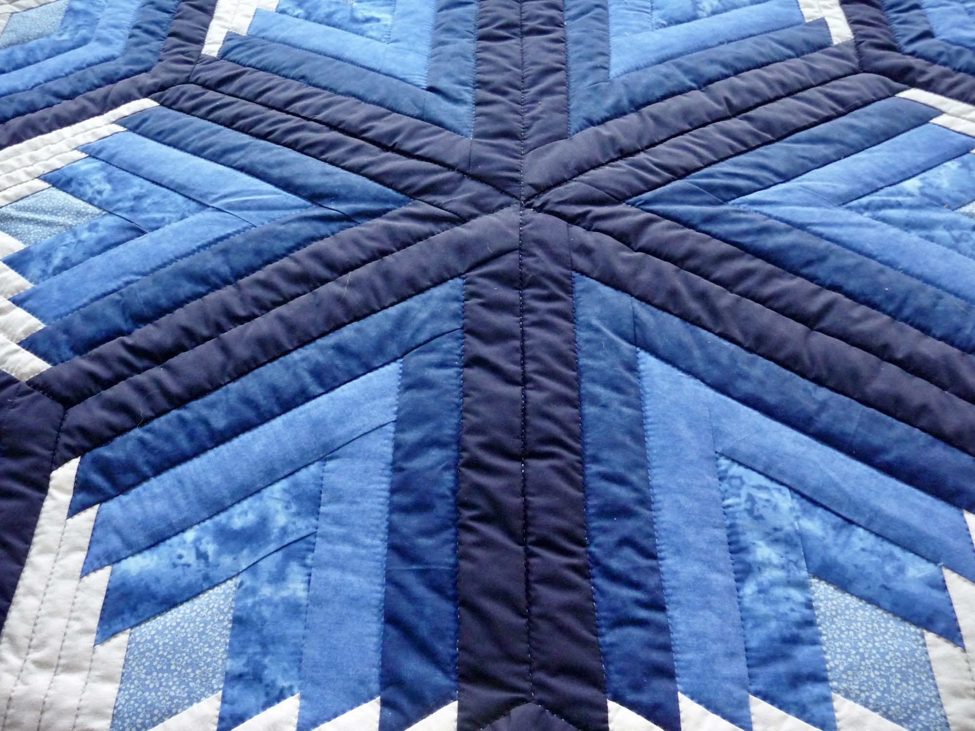 Diamond Star Amish Quilt