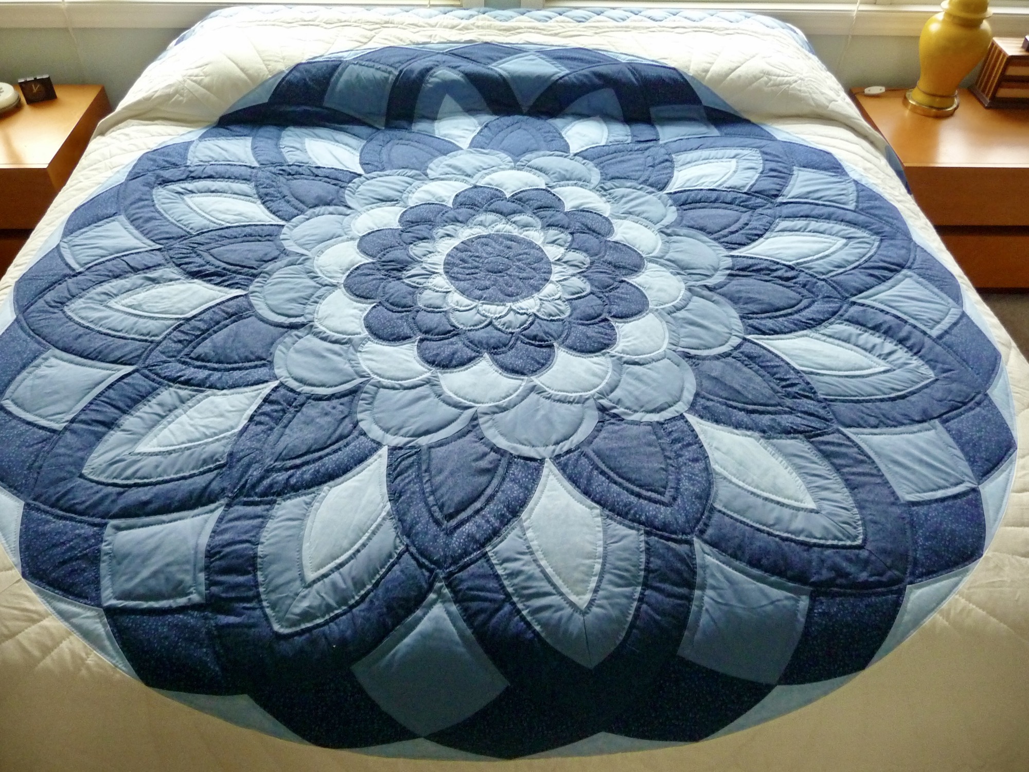 Royal Aster Amish quilt pattern