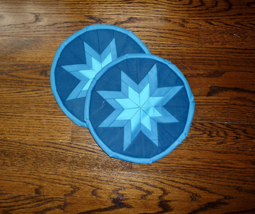 Amish Folded Star Pot Holders