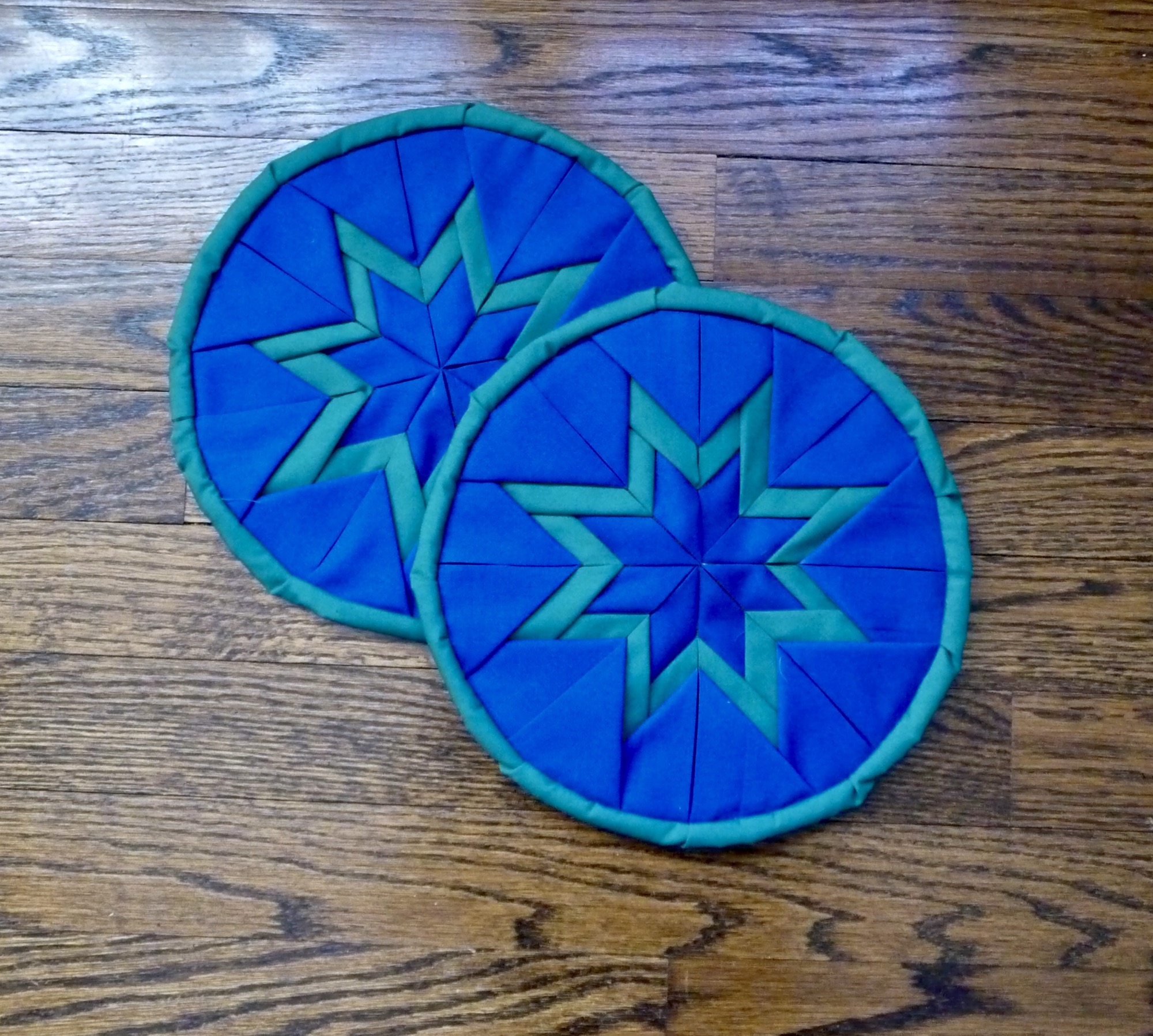 Amish Folded Star Pot Holders