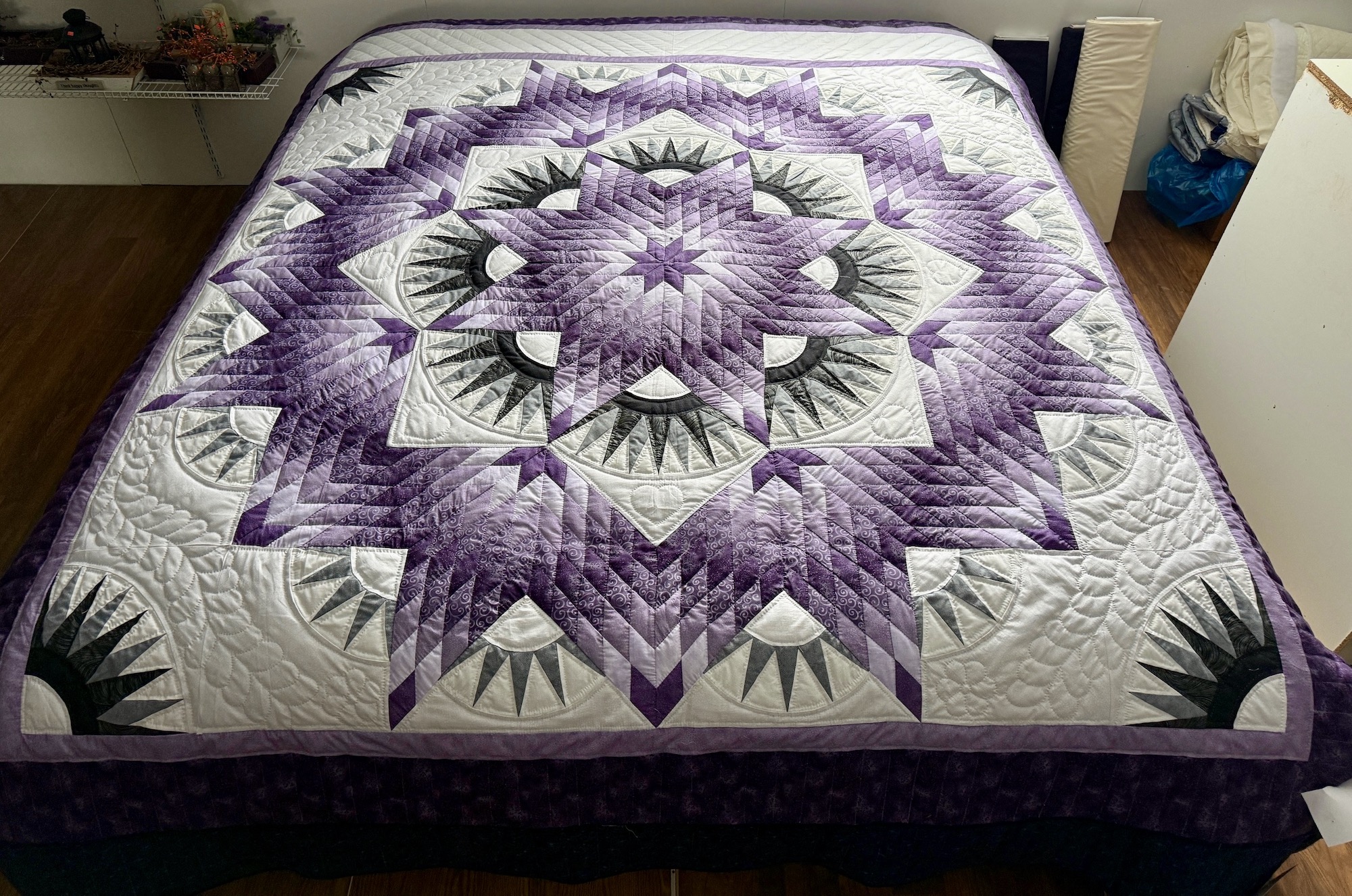 Mariners Star New Amish Quilt