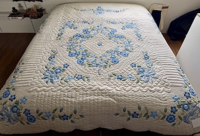 Amish Applique quilt