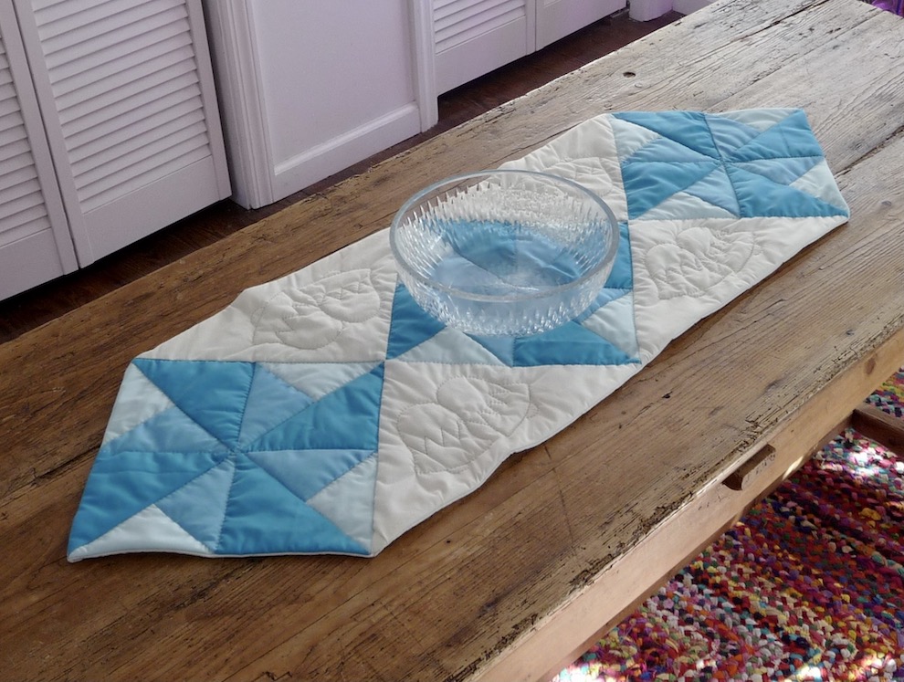 Amish Pinwheel Pattern Table Runer