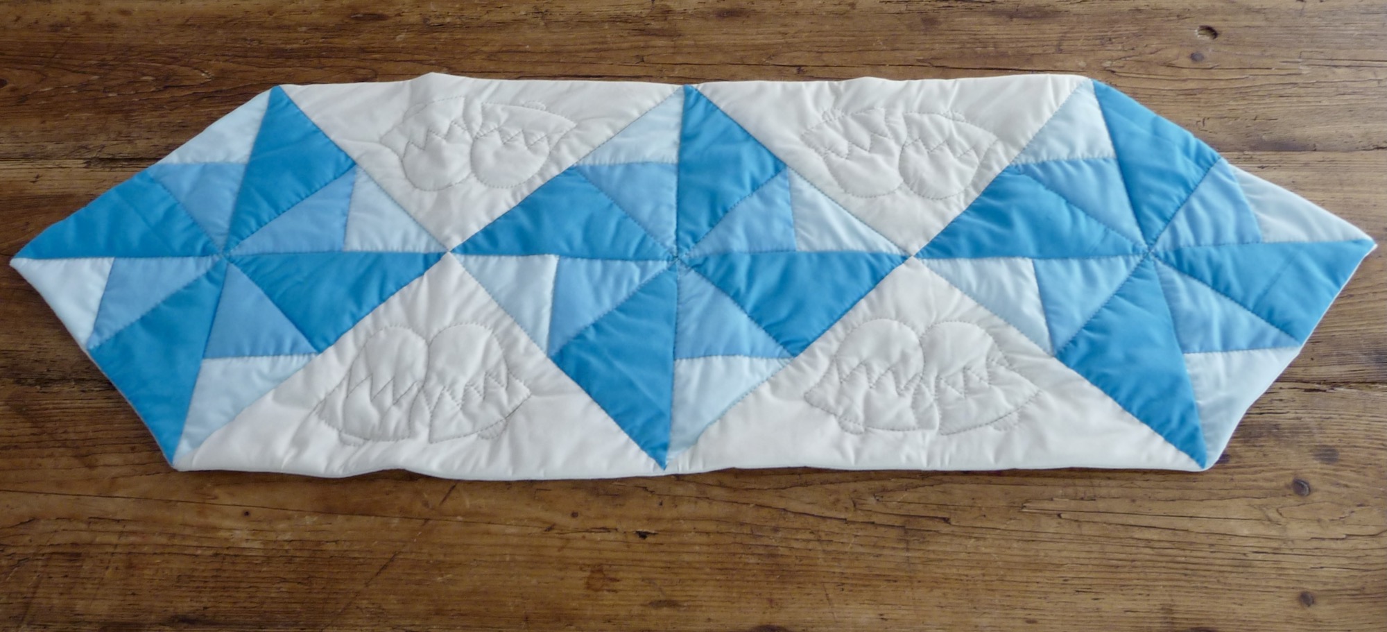 Amish Pinwheel Table Runner