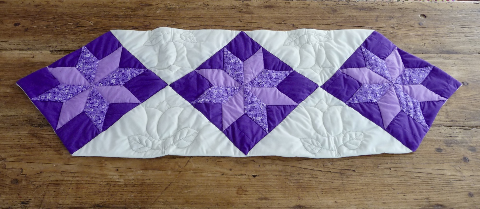 Amish Stars Table Runner