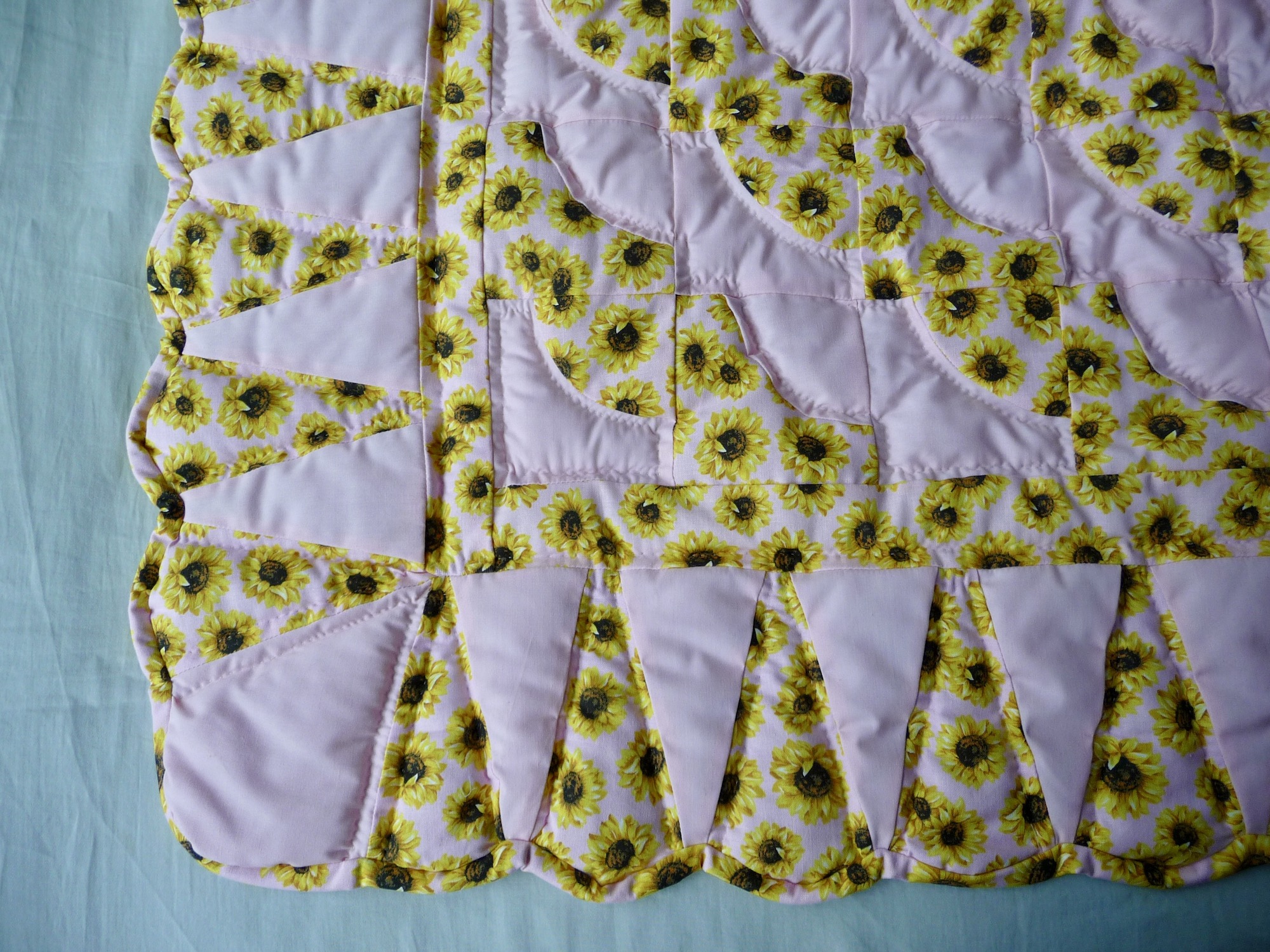 Love Rings Amish baby quilt for sale